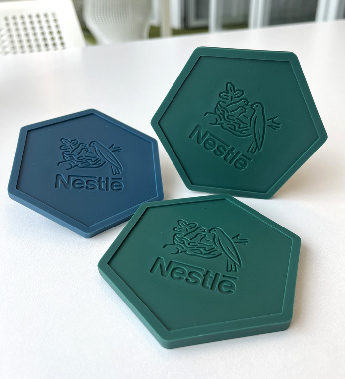 雀巢® 標誌 升級再造杯墊(顏色隨機)